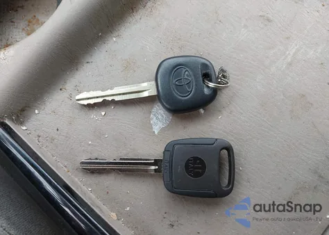 2004 Toyota Sienna Ce z USA, uszkodzony, nr VIN 5TDZA23CX4S012049